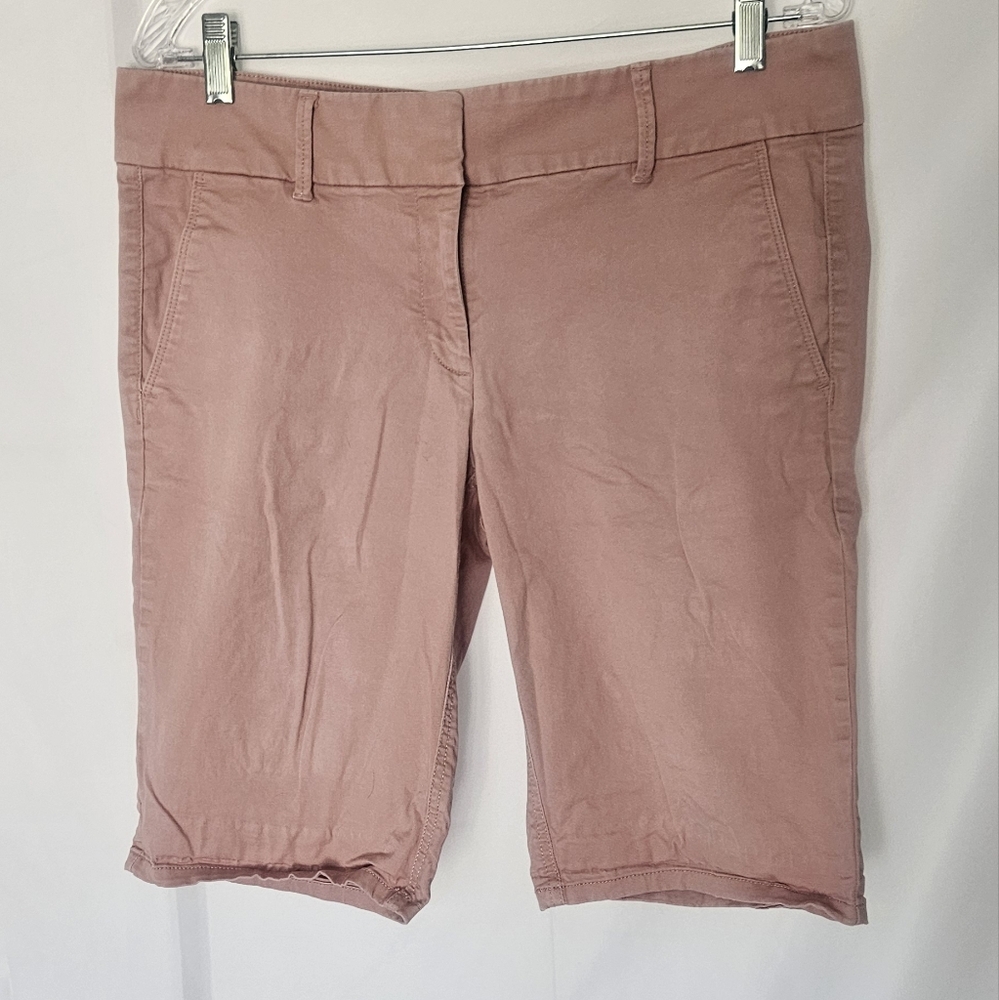 LOFT Bermudas Dusty Rose Shorts Size 8